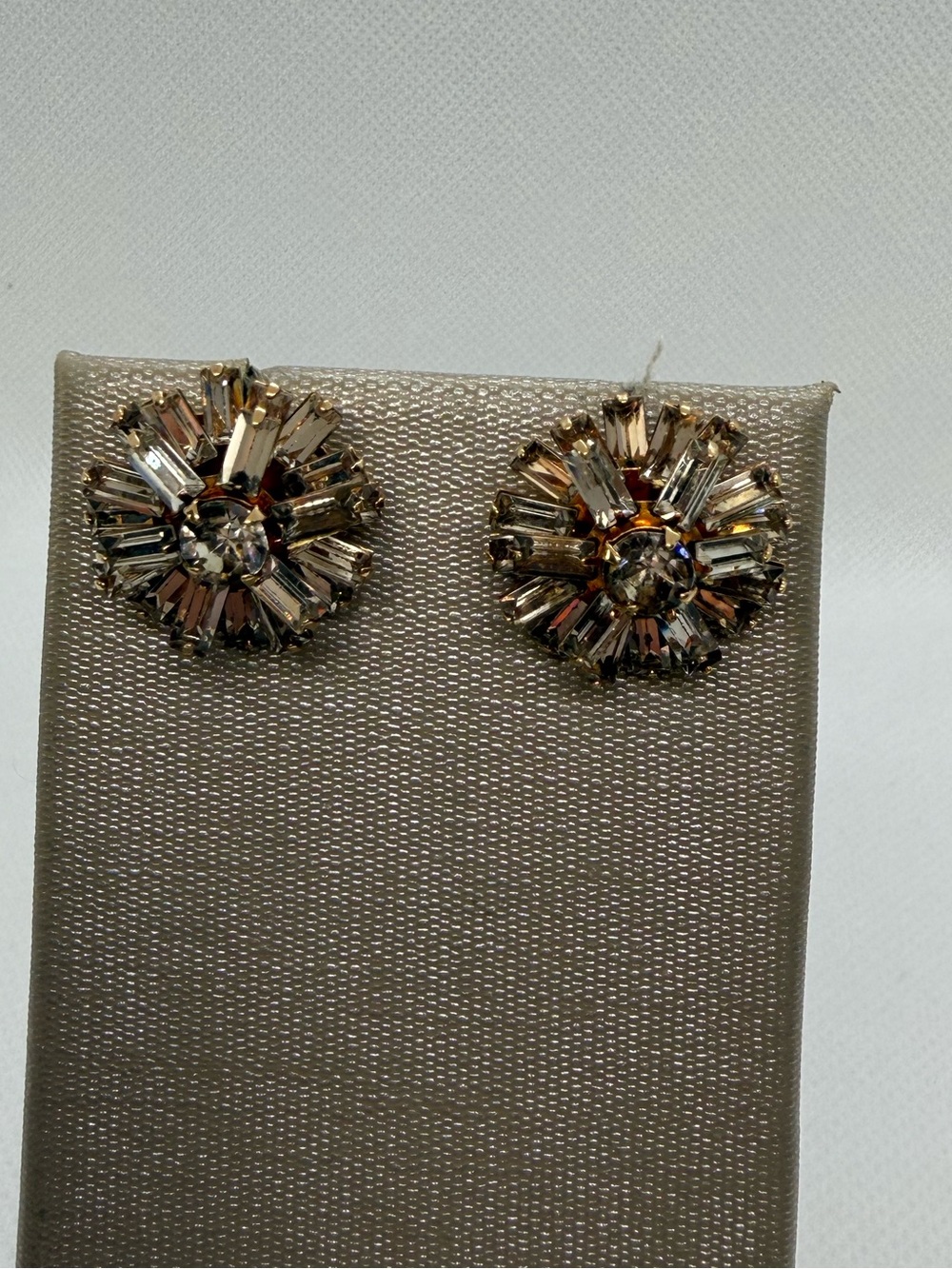 Vintage Smoky Champagne Rhinestone Starburst Earrings Gold Tone Unmarked